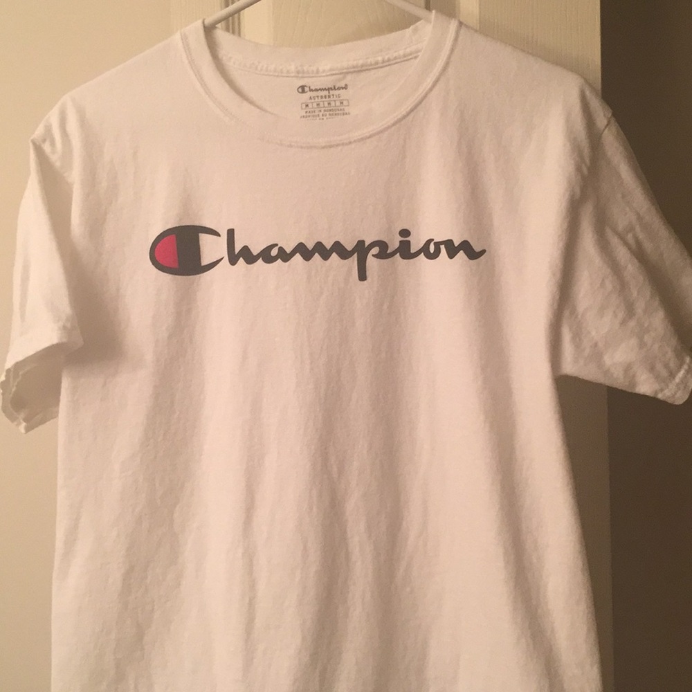 Size M Champion T-shirt